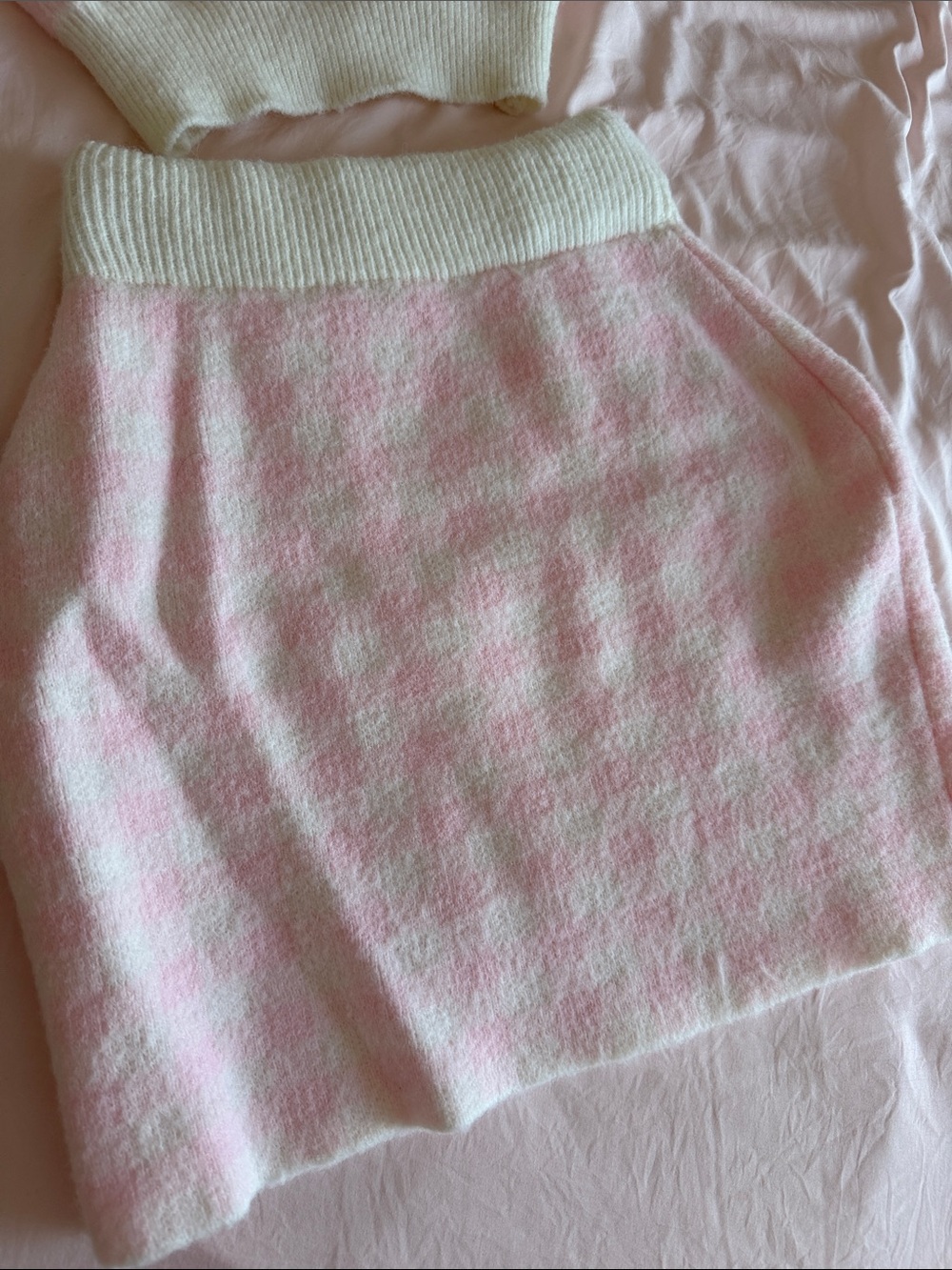 YesStyle Pink and Cream Knit Two-Piece Skirt Set — Women - Picture 6 of 7
